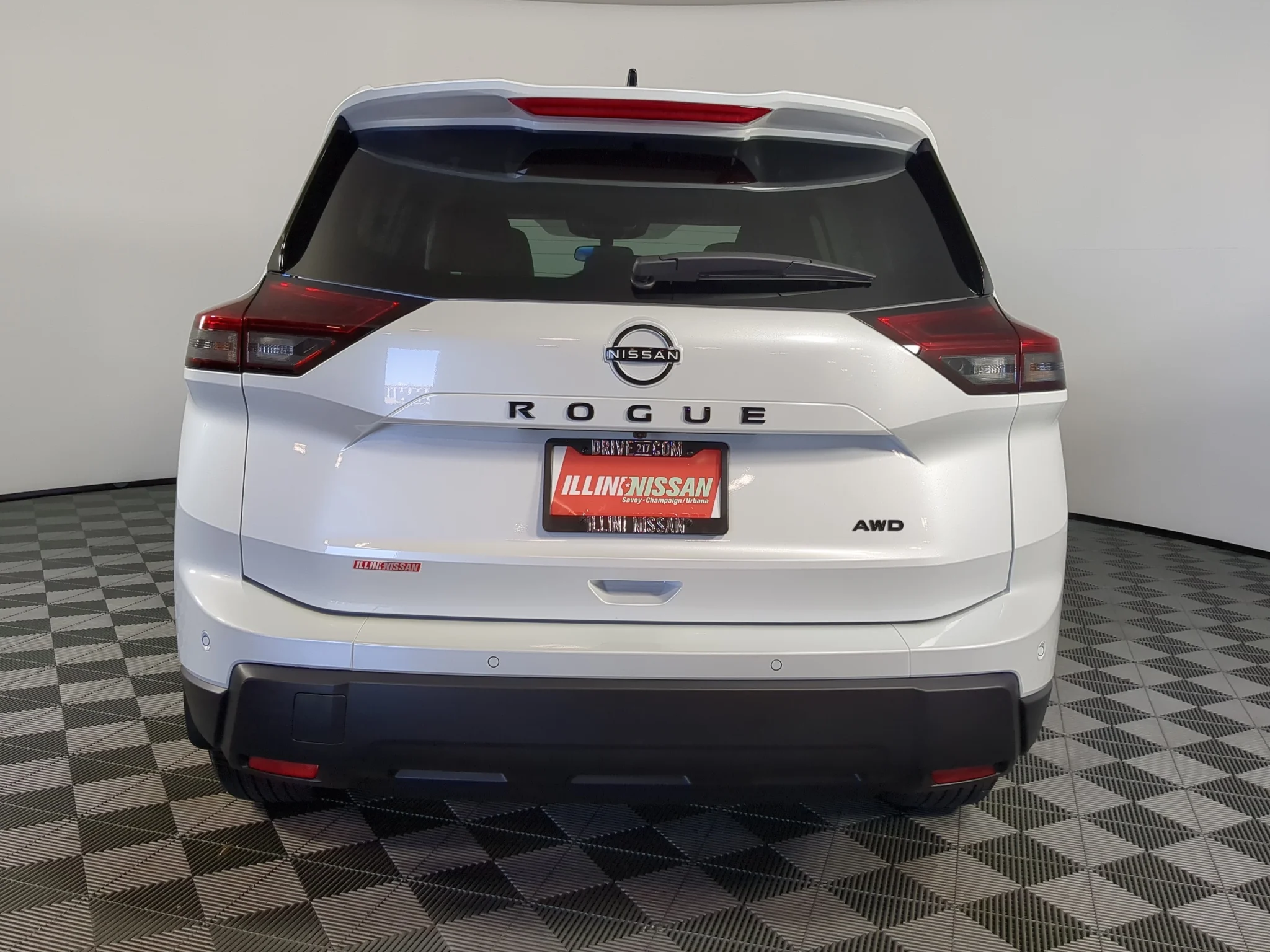 New 2027 Everest White Pearl Tricoat Nissan SV image 7