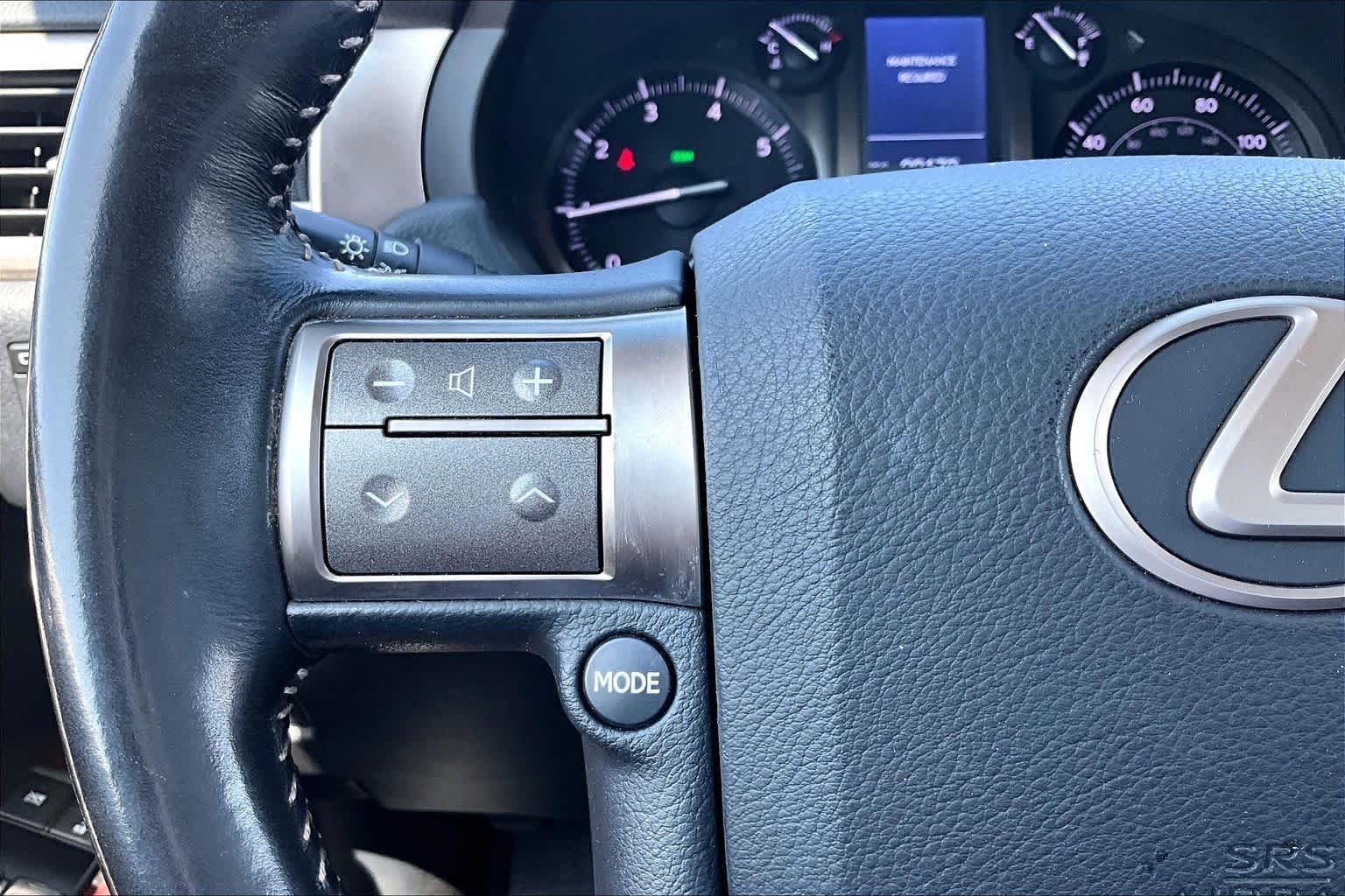 Used 2019 Starfire Pearl Lexus Premium image 24