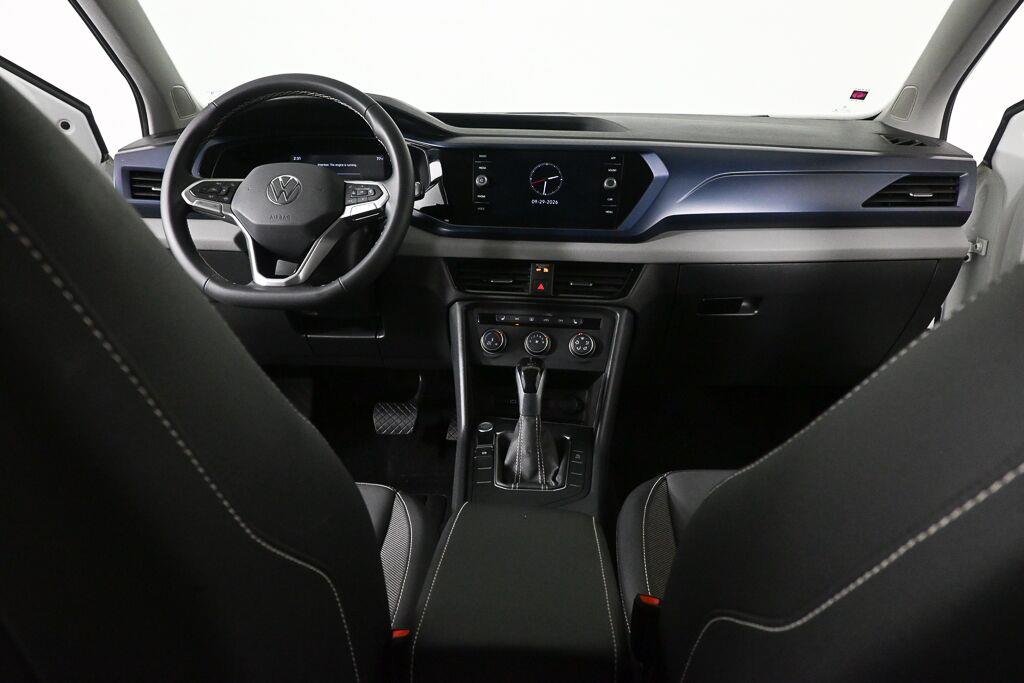 Used 2022 Pure White Volkswagen SE image 16