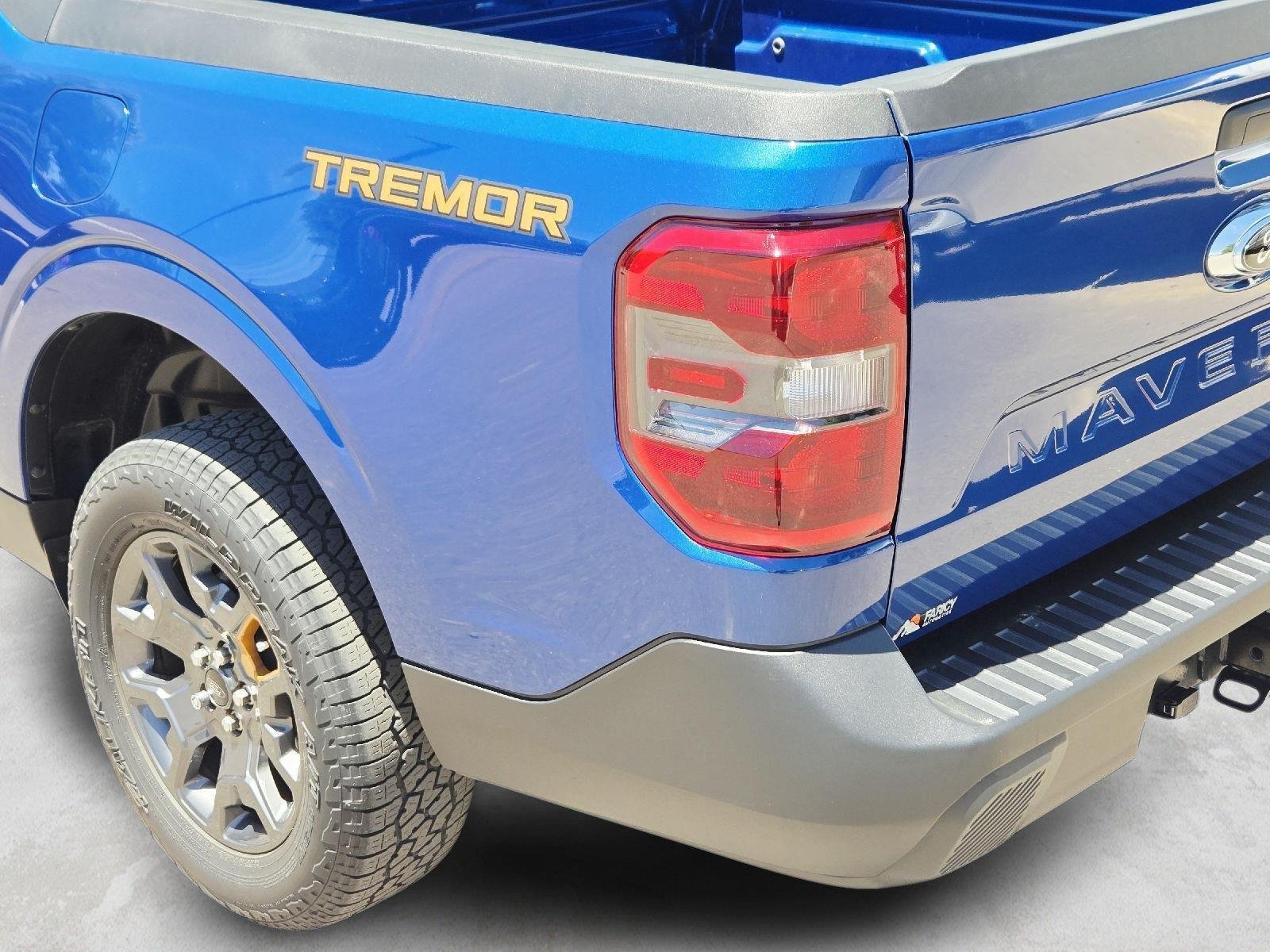Used 2023 Atlas Blue Metallic Ford XLT image 12
