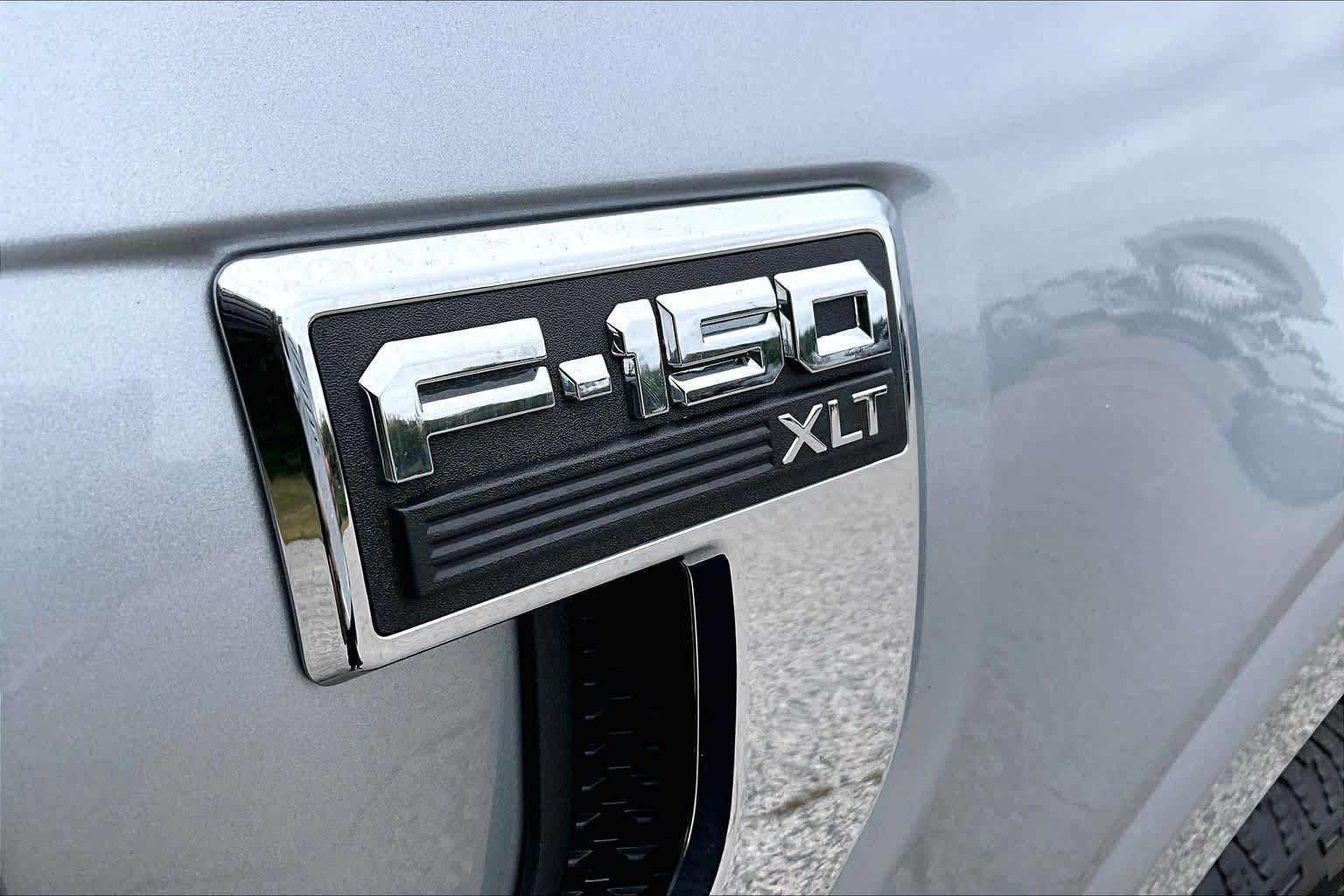 Certified Used 2025 Iconic Silver Metallic Ford XLT image 10