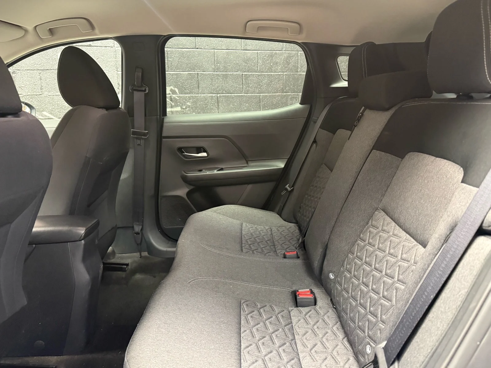 Used 2025 Gun Metallic (kad) Nissan SV image 27