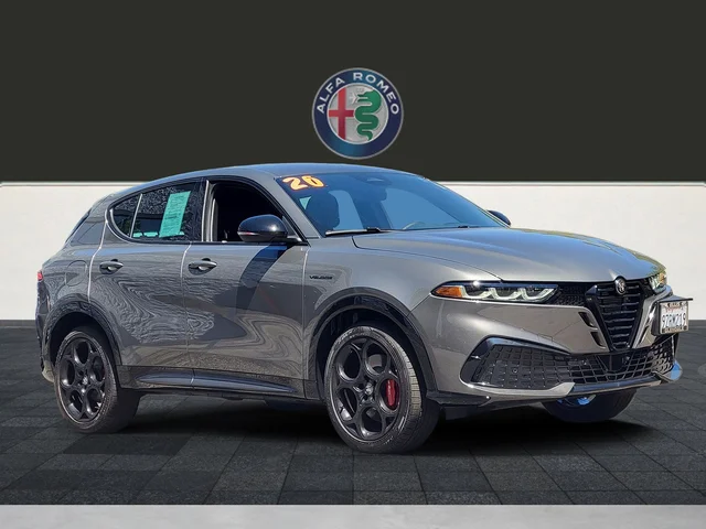 2026 Alfa Romeo Tonale Base