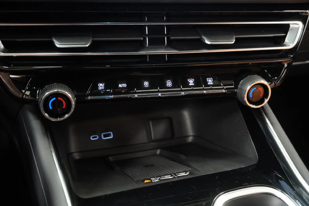 2027 Chevrolet Traverse Z71 - Photo 19