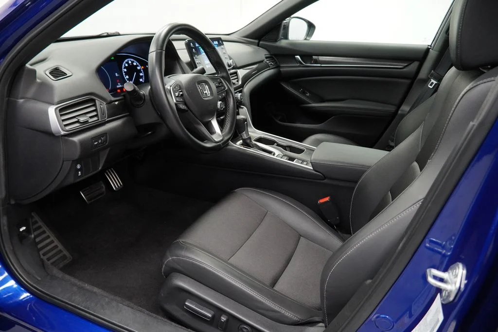 Used 2022 Blue Honda Sport image 23