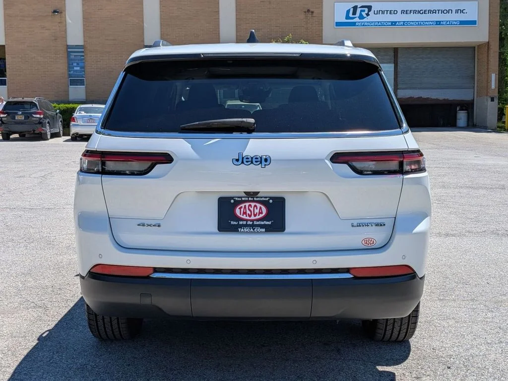 Used 2023 White Jeep Limited image 4