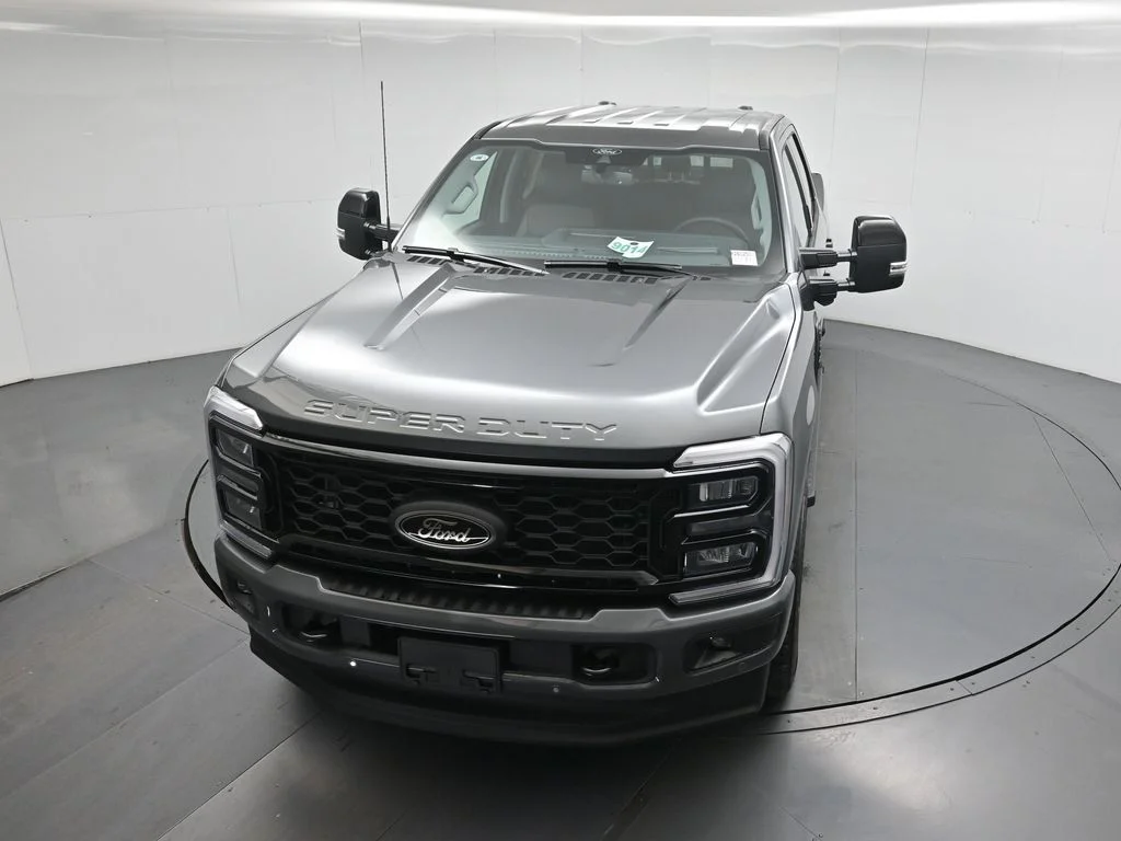 New 2026 Carbonized Gray Metallic Ford Lariat image 27