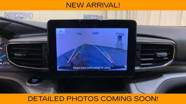 Certified Used 2023 White Metallic Ford XLT image 89