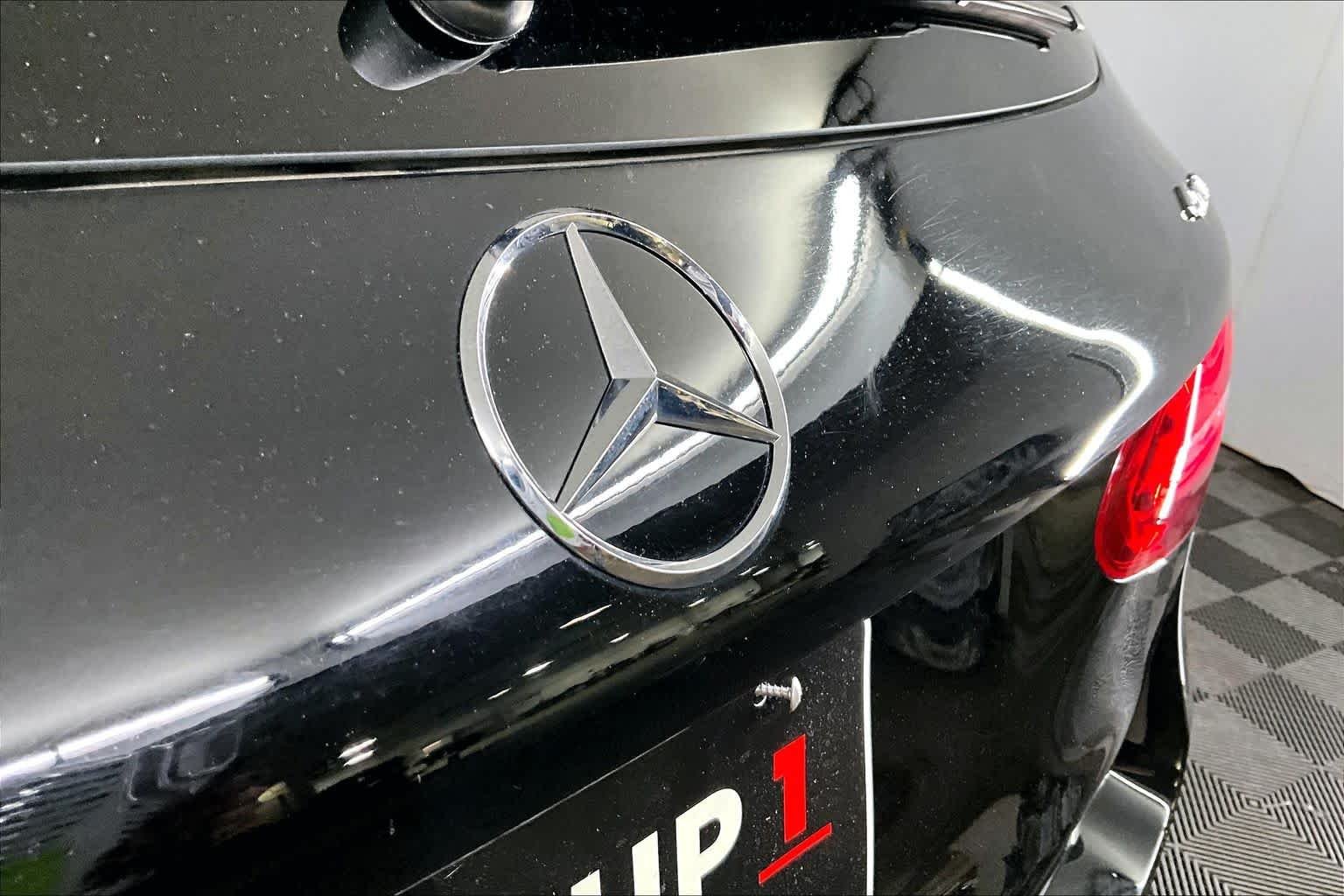 Used 2019 Black Mercedes-Benz GLC 300 image 30