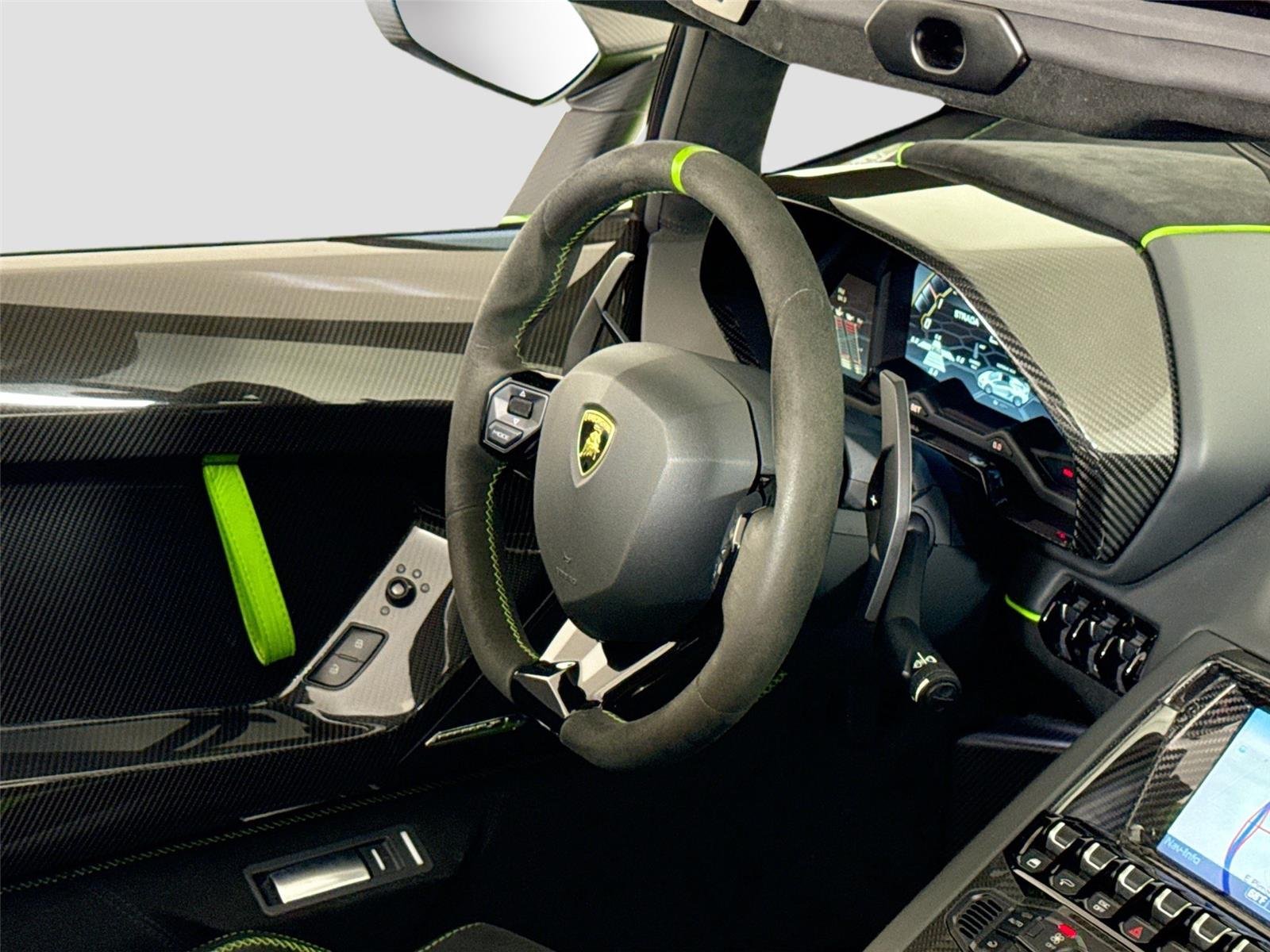 2021 Lamborghini Aventador - Photo 33