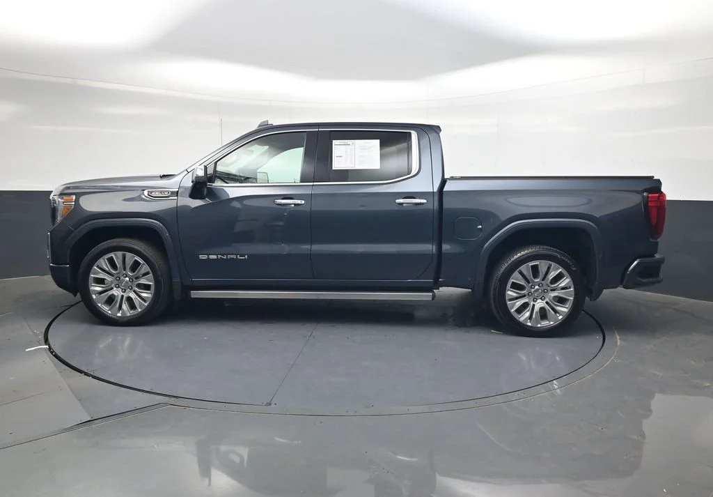 Used 2022 Blue GMC Denali image 12