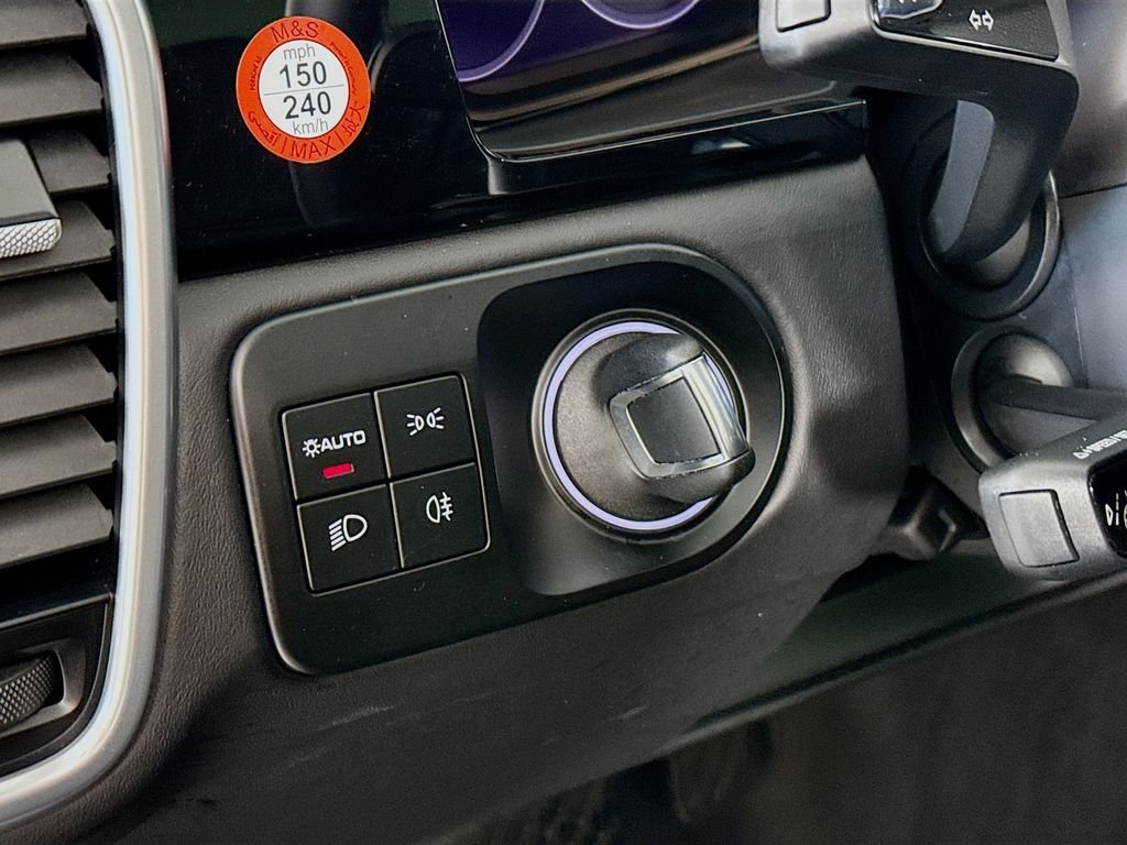 Used 2023 White Porsche Platinum Edition image 11