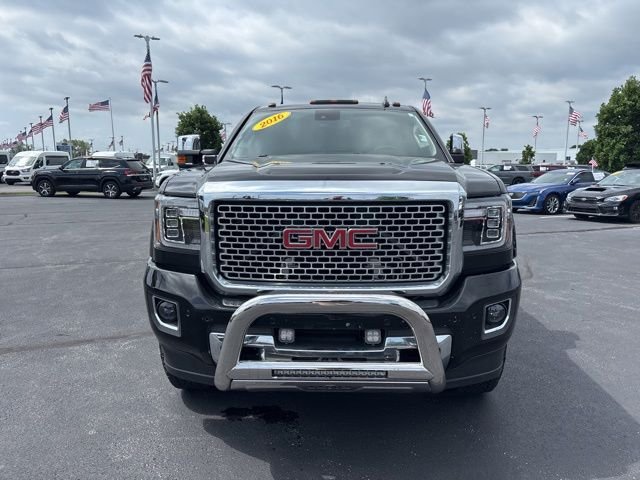 Used 2016 Black GMC Denali image 5