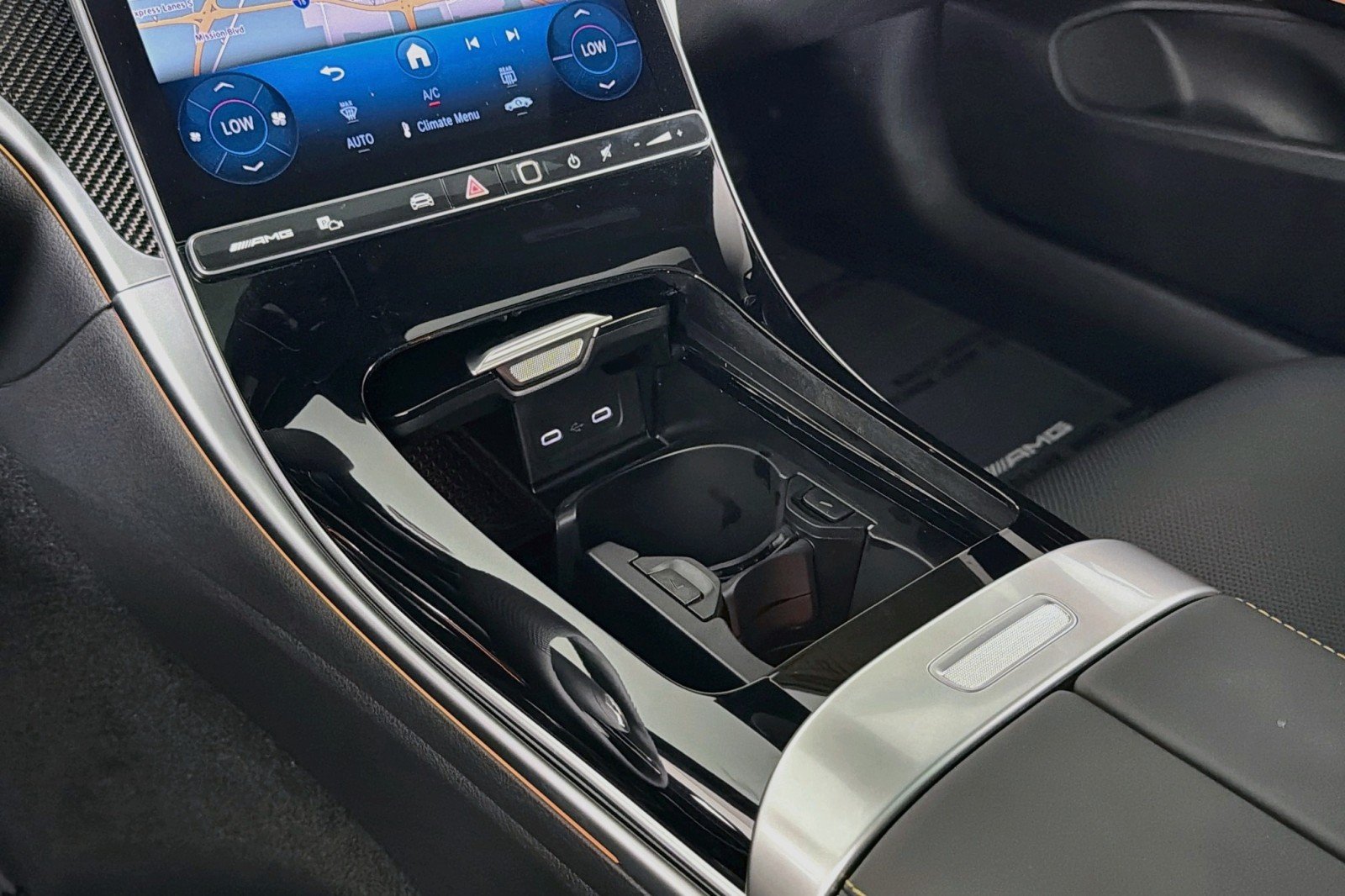 New 2026 Obsidian Black Metallic Mercedes-Benz AMG® CLE 53 4MATIC+ Coupe image 5