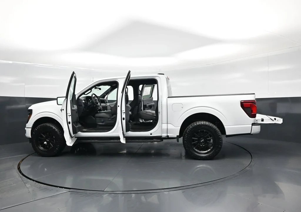 New 2026 Oxford White Ford STX image 27
