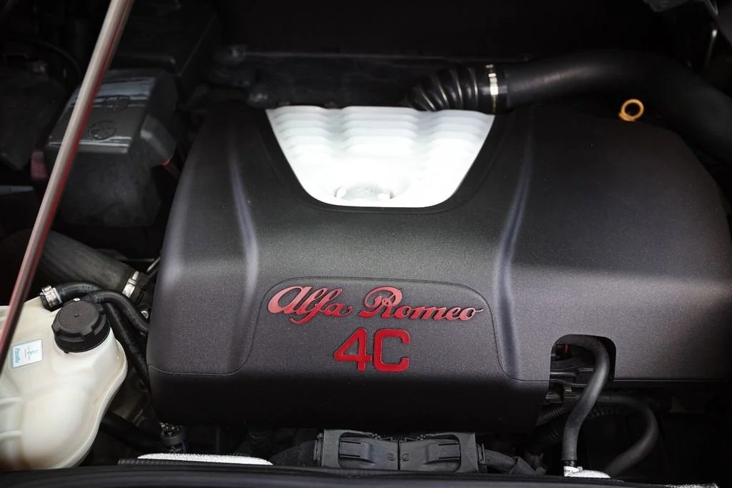 Used 2017 White Alfa Romeo Base image 25