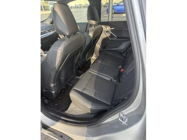 Used 2026 Space Silver Metallic BMW xDrive28i image 7