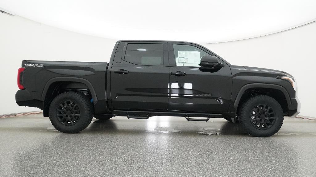 New 2026 Midnight Black Metallic Toyota SR5 image 39