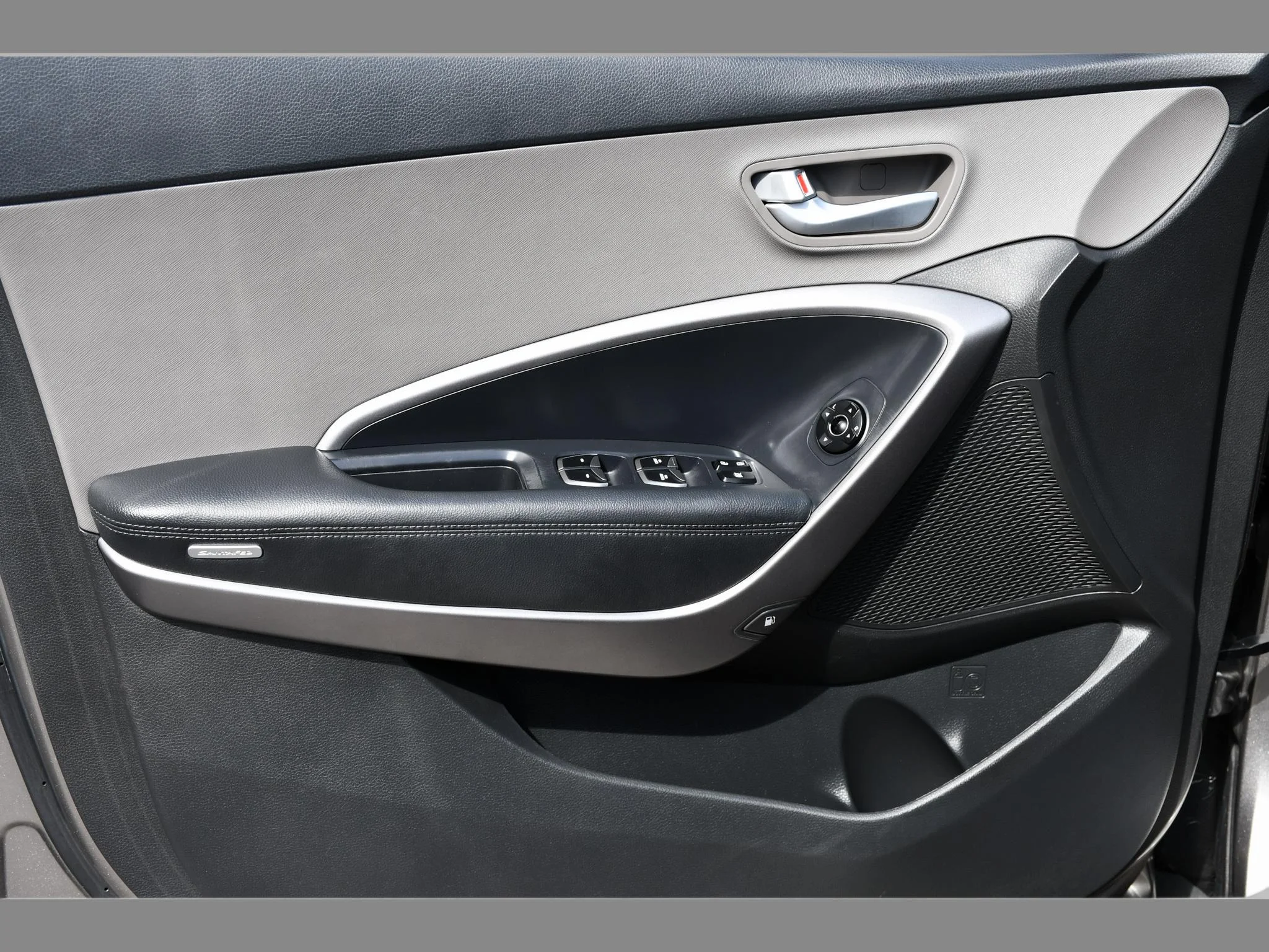 Used 2016 Mineral Gray Hyundai 2.4L (A6) image 19