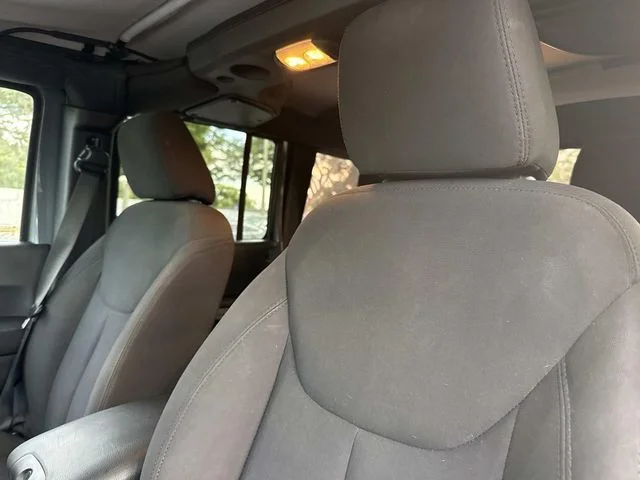 Used 2015 Gray Jeep Unlimited Sport image 26