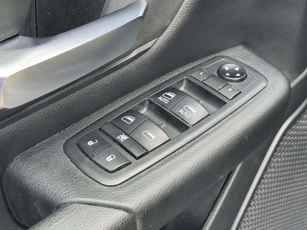 Used 2019 Gray Ram Tradesman image 28