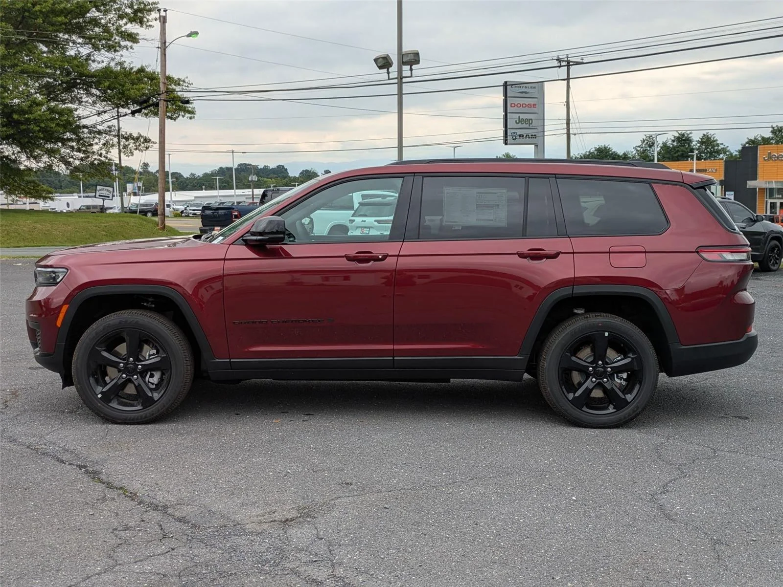2025 Jeep Grand Cherokee L Altitude - Photo 8