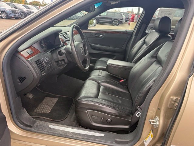 Used 2006 Beige Cadillac Base image 2