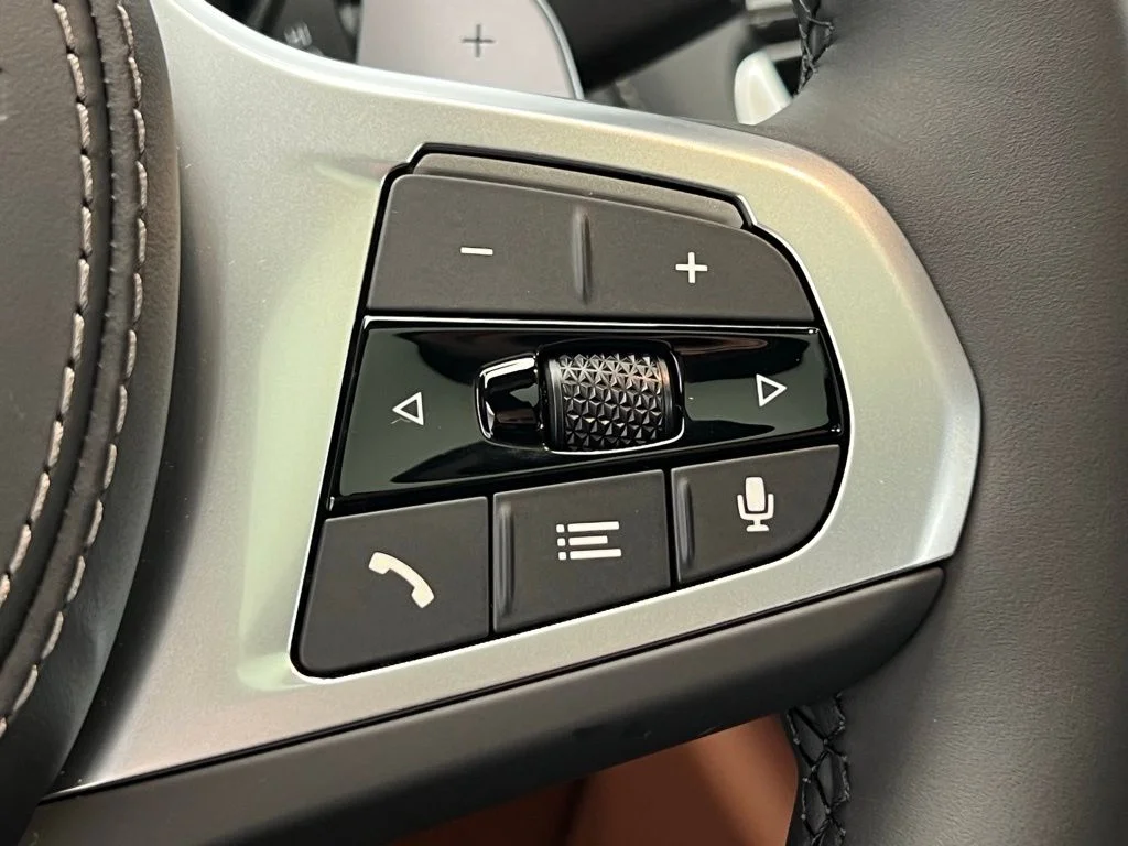 2026 BMW 8 Series 840i - Photo 18
