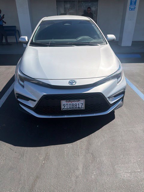 Used 2025 Classic Silver Metallic Toyota SE image 1