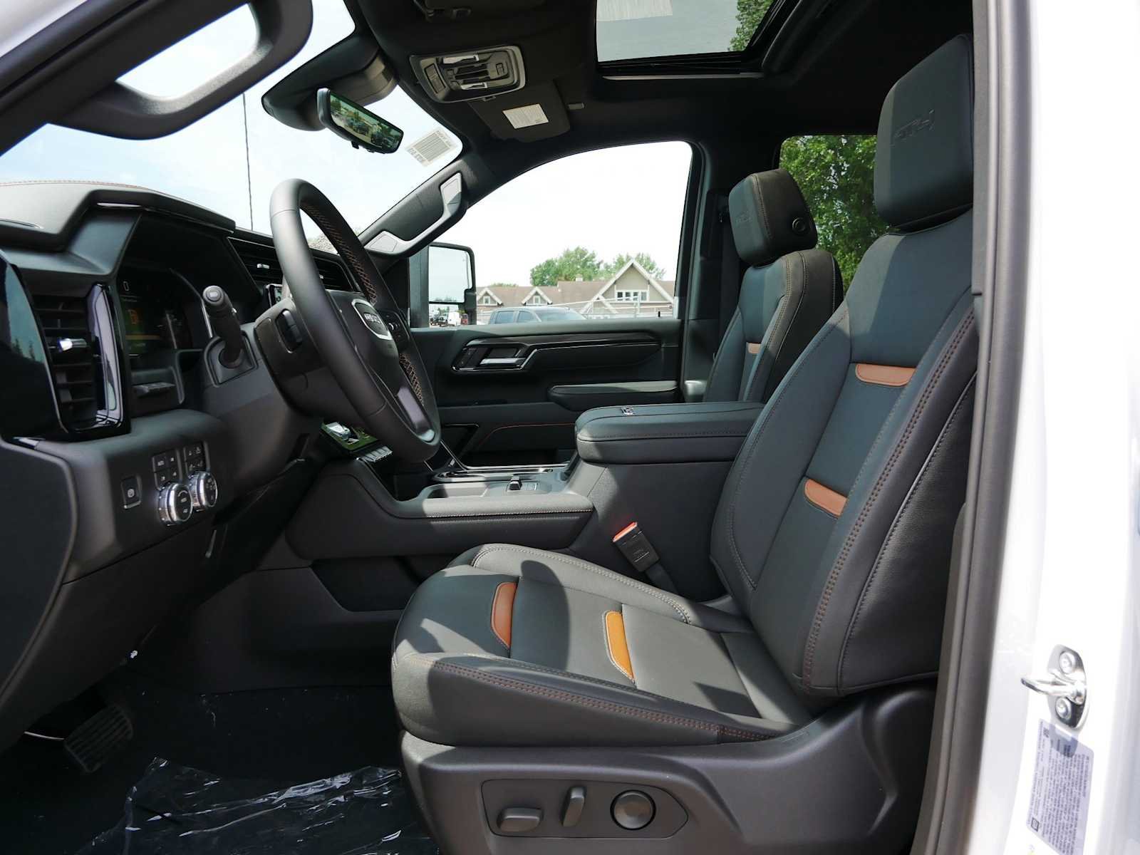 2026 GMC Sierra 2500HD AT4 - Photo 11