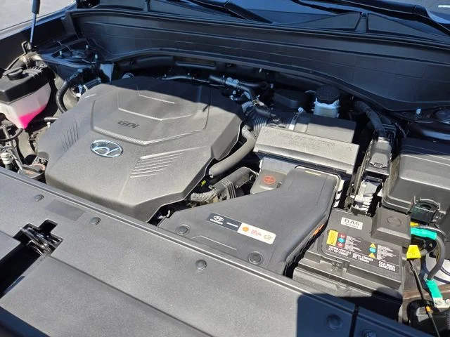 Used 2025 Black Hyundai SEL image 23