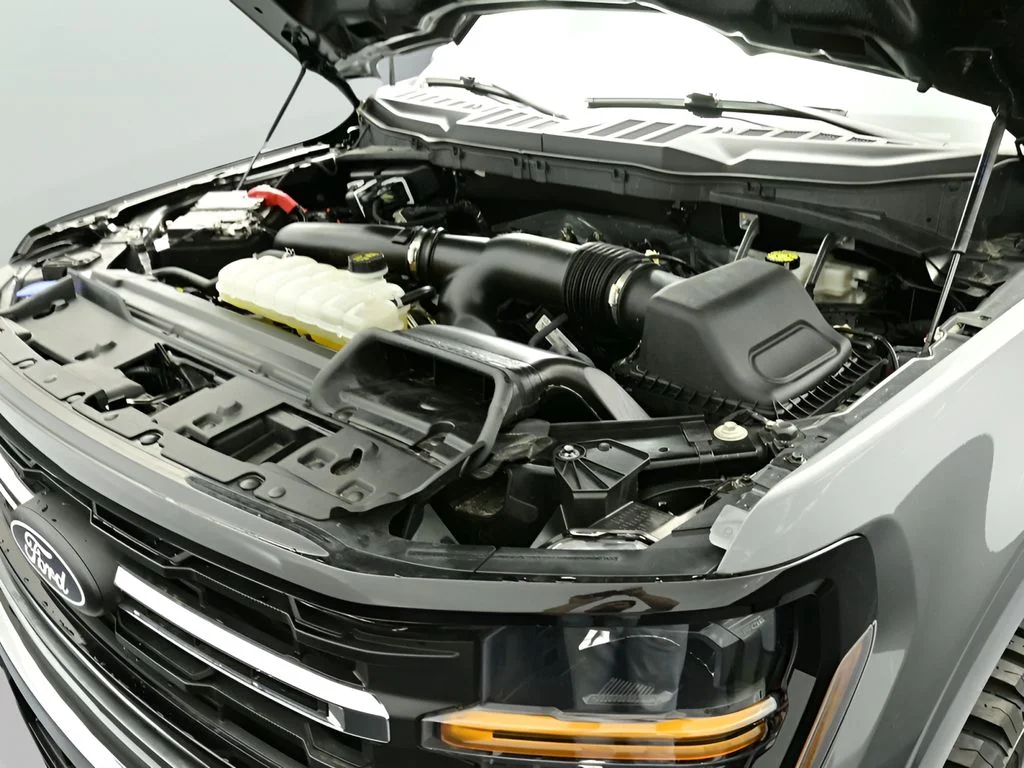 Used 2025 Carbonized Grey Metallic Ford XLT image 25