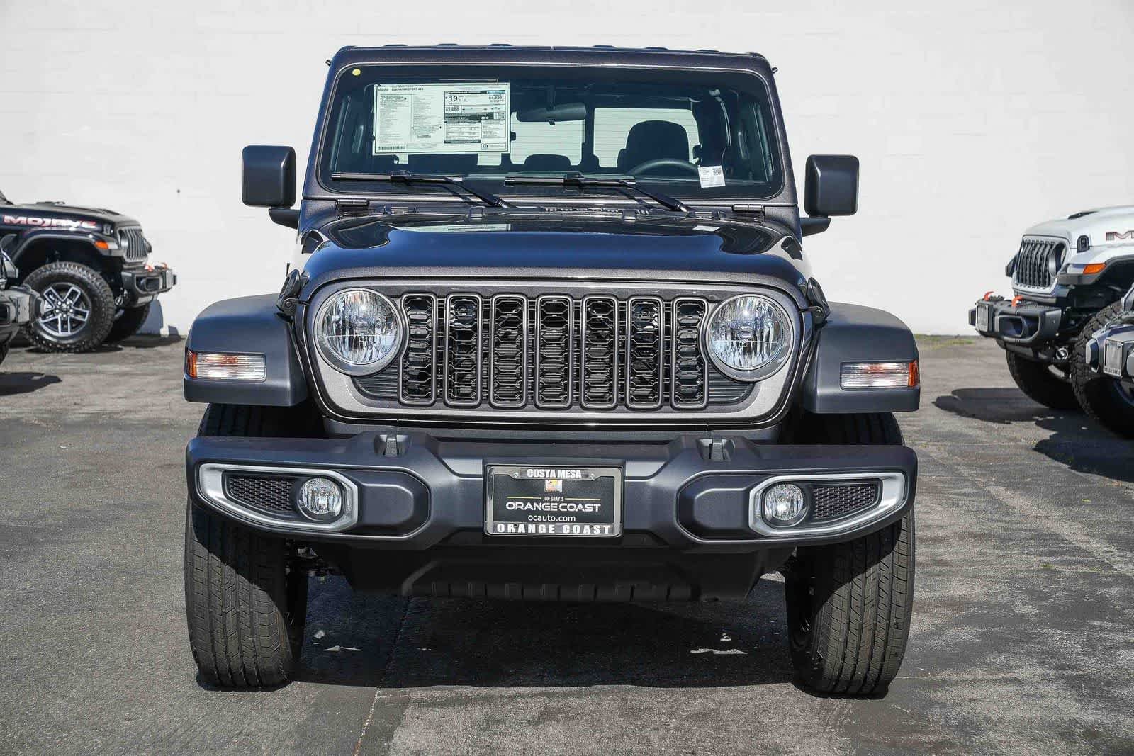 New 2026 Granite Crystal Metallic Clear-Coat Exterior Paint Jeep Sport image 2