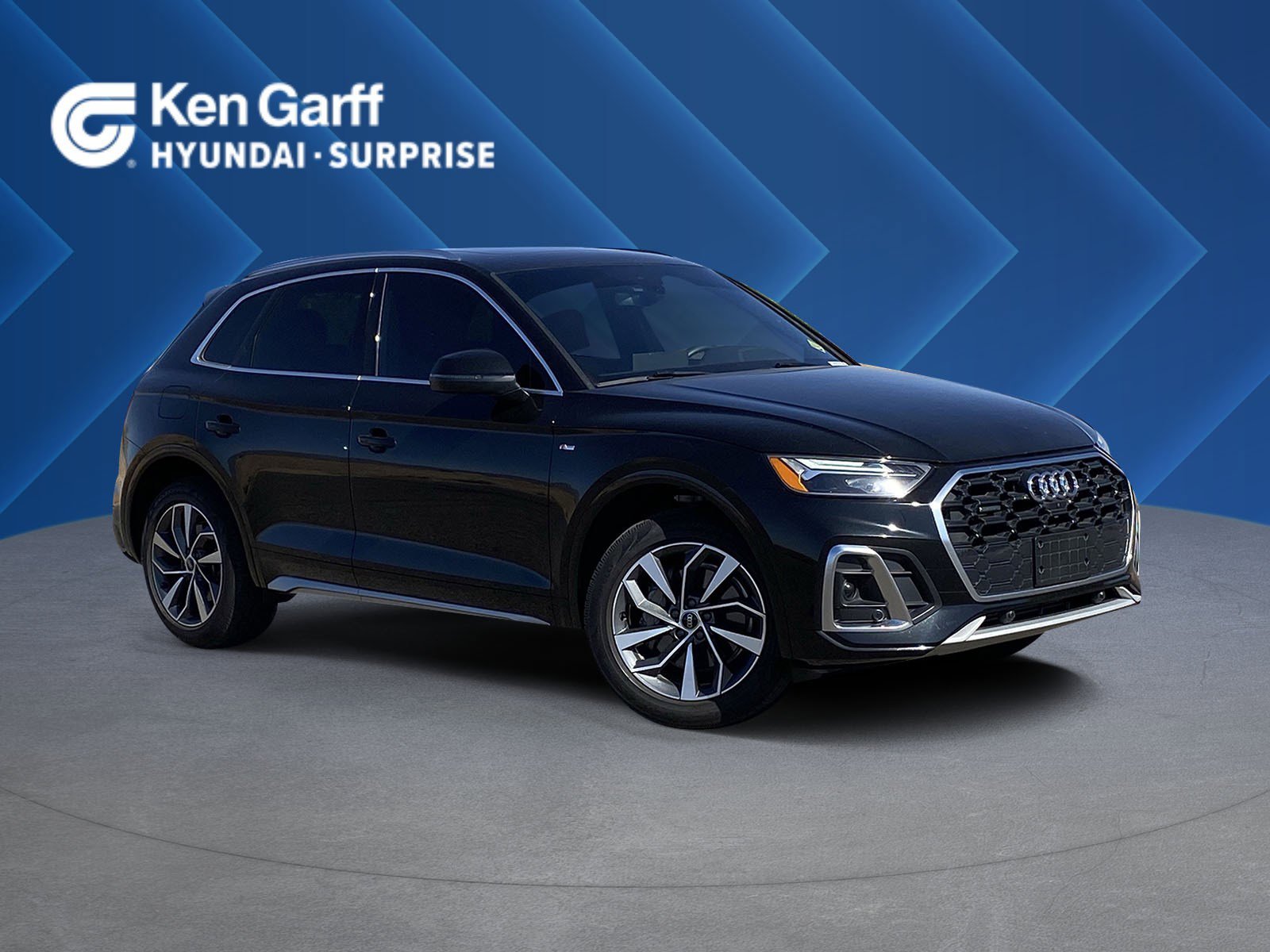 2022 Audi Q5 45 Premium Plus's photo
