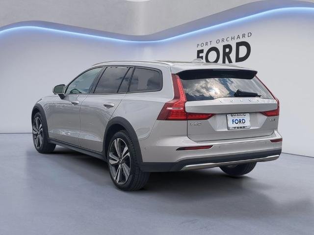 Used 2025 Silver Volvo  image 4