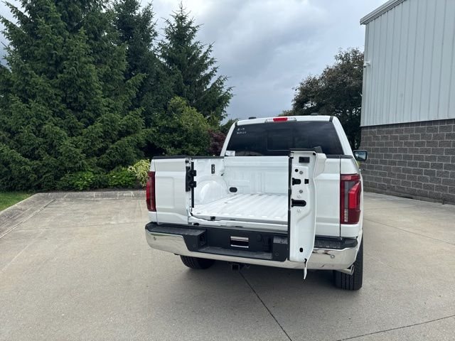New 2026 Star White Metallic Tri-Coat Ford Lariat image 7