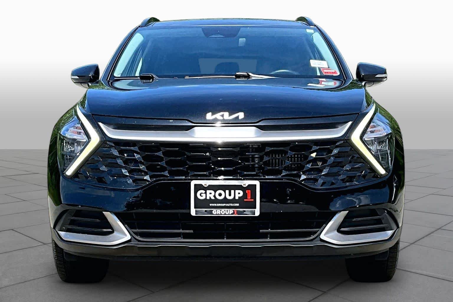 Used 2023 Fusion Black Kia EX image 4
