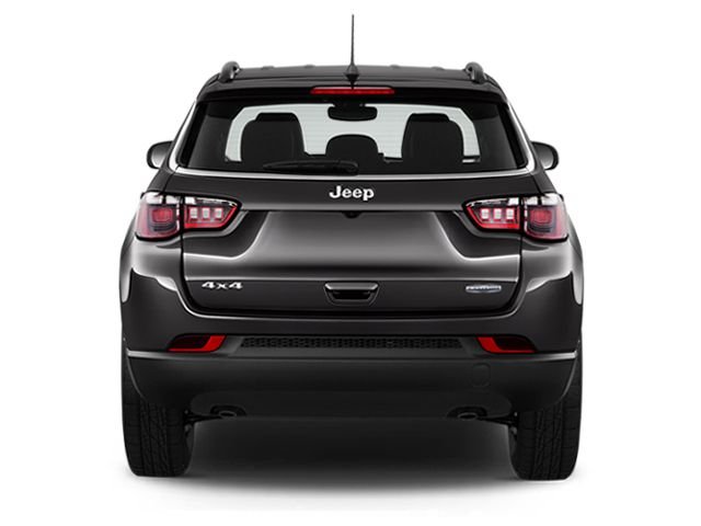 Used 2023 Bright White Clearcoat Jeep Latitude Lux image 6