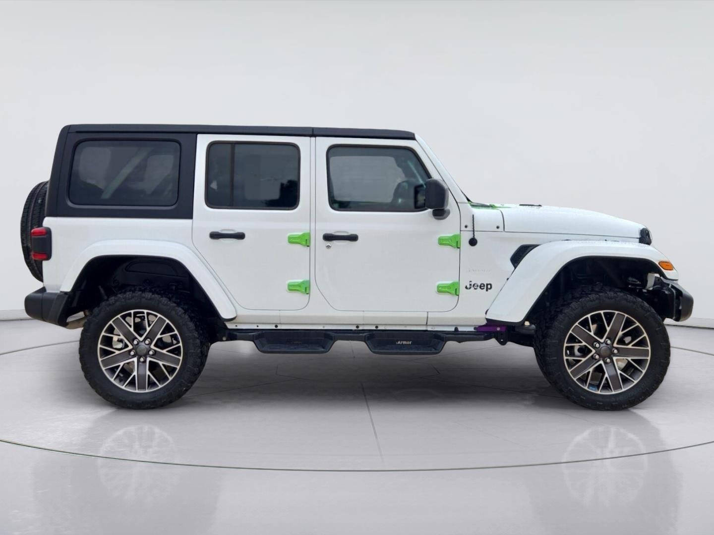 Used 2023 Bright White Clearcoat Jeep Sahara image 6