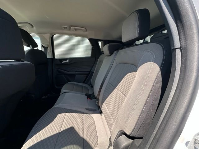 Used 2021 White Ford SE image 31