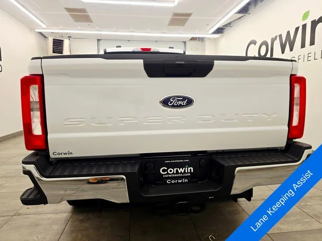 New 2026 Oxford White Ford F-250® XLT image 4