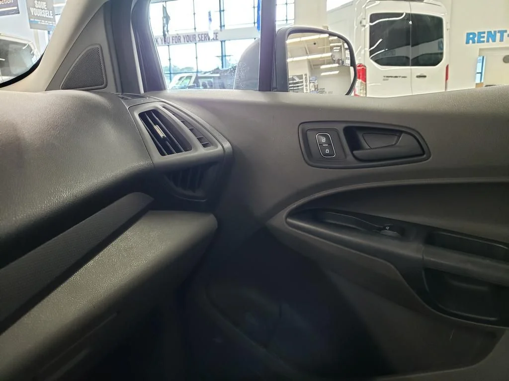 Used 2019 Frozen White Ford XL image 23