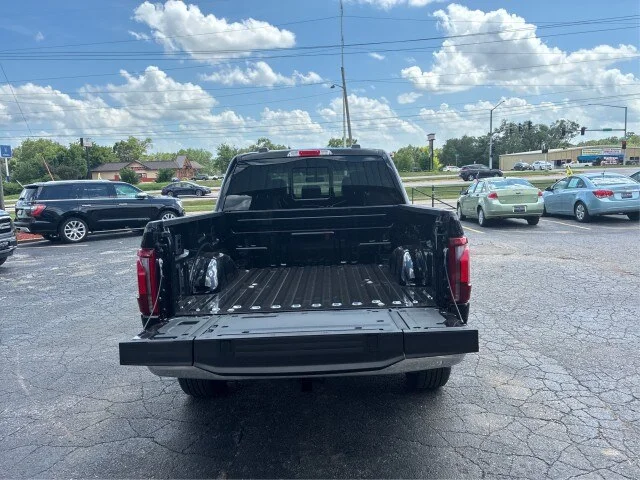 New 2026 Agate Black Metallic Ford Lariat® image 34