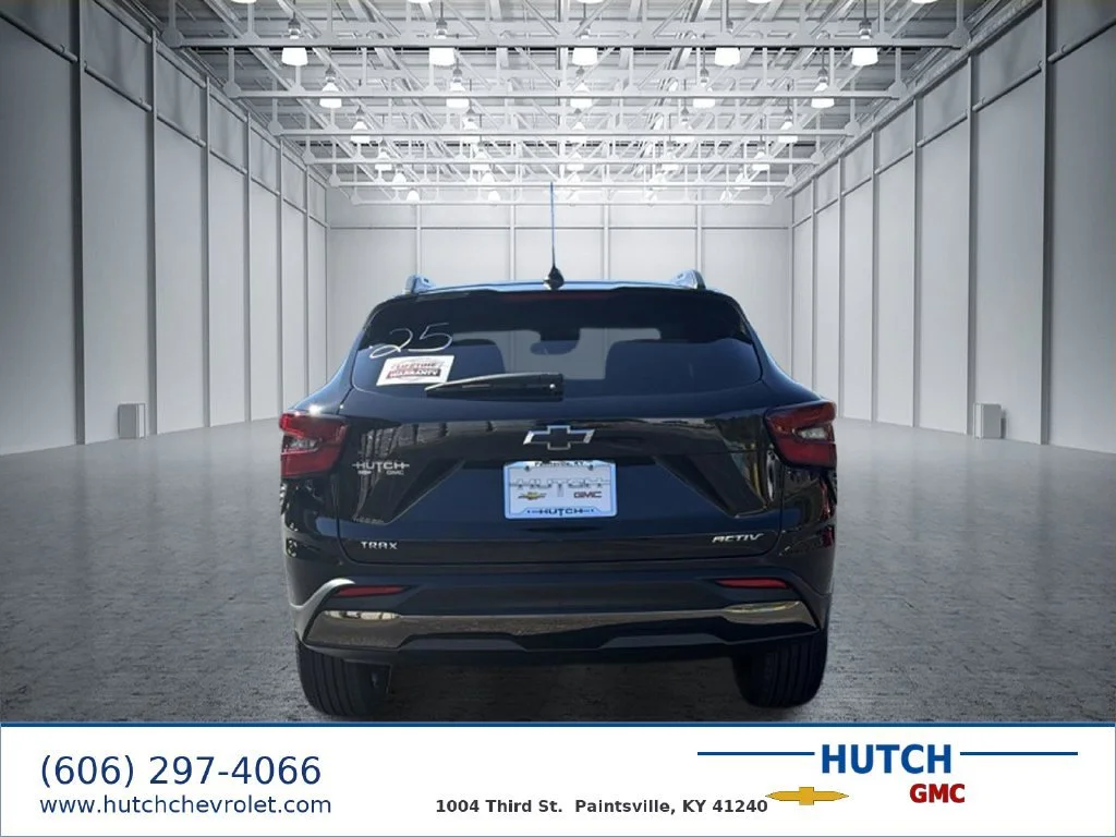 New 2026 Mosaic Black Metallic Chevrolet ACTIV image 4