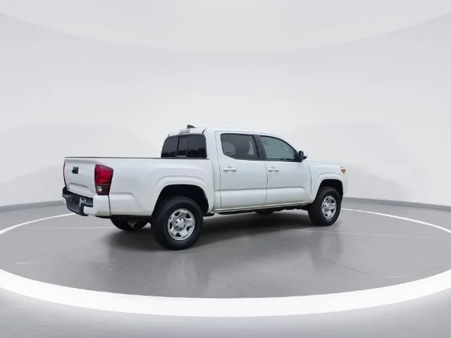 Used 2022 White Toyota SR image 8