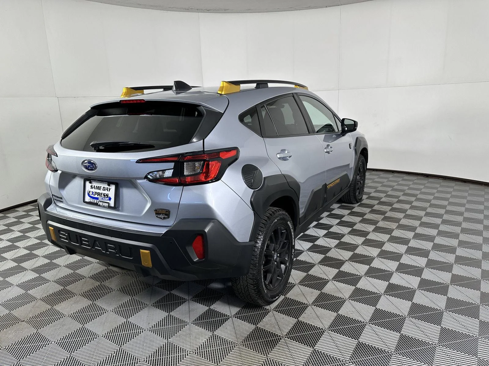 Used 2024 Ice Silver Metallic Subaru Wilderness image 11