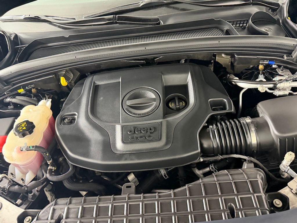 Certified Used 2023 Black Jeep Summit image 33