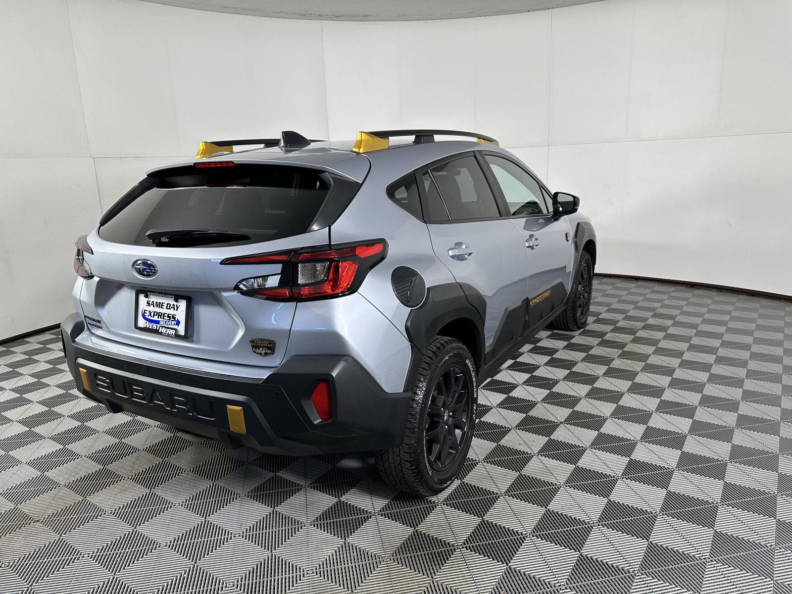 Used 2024 Ice Silver Metallic Subaru Wilderness image 11