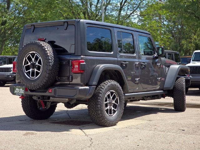 New 2026 Granite Crystal Metallic Clear-Coat Exterior Paint Jeep Rubicon image 29