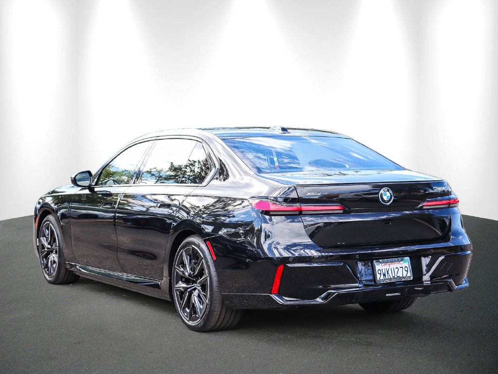 2026 BMW 7 Series photo 4
